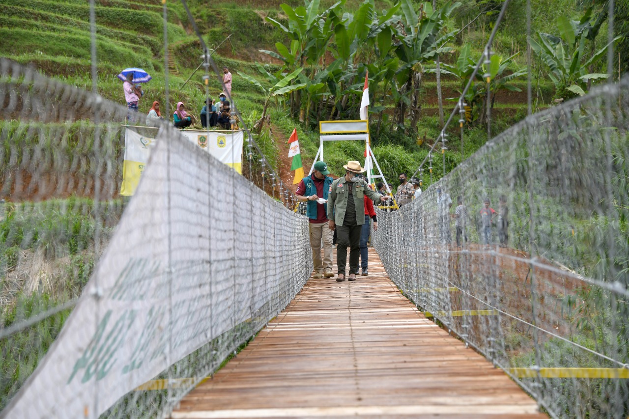 60. Jabar Susun Strategi agar Lonjakan Wisatawan Gairahkan UMKM